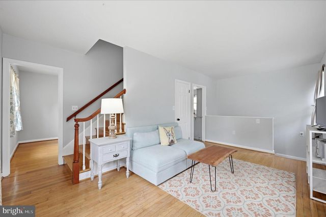 410 E HUNTER ST, Charles Town, WV 25414