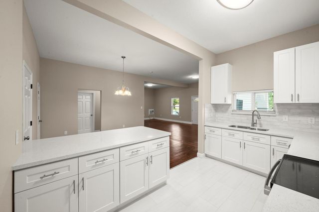 4902 Mckinney, Houston, TX 77023