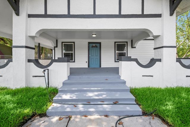 4902 Mckinney, Houston, TX 77023