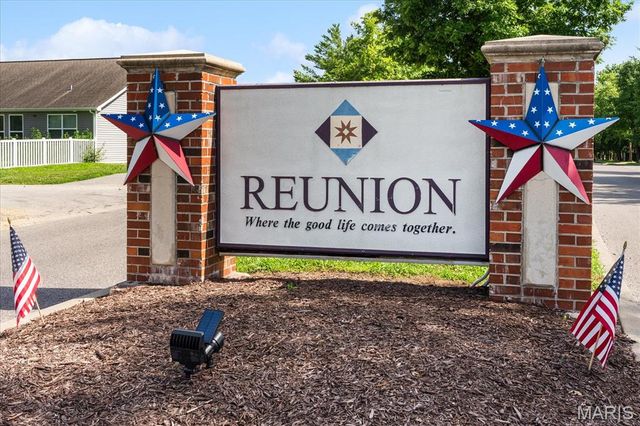 208 RIVER LAUREL Drive, Belleville, IL 62220