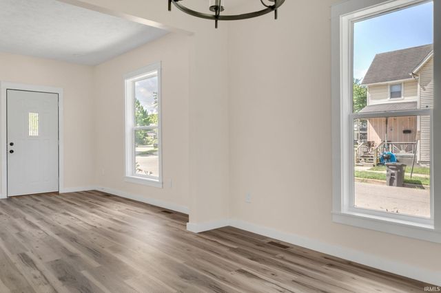 1222 W Franklin Street, Elkhart, IN 46516
