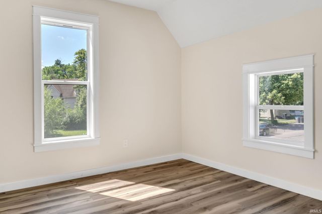 1222 W Franklin Street, Elkhart, IN 46516