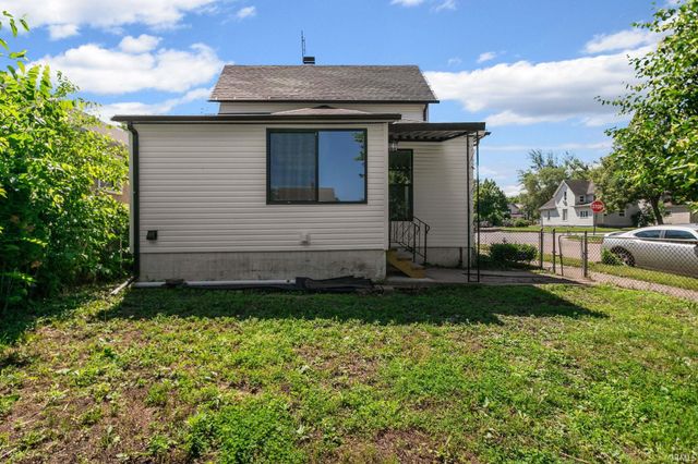 1222 W Franklin Street, Elkhart, IN 46516