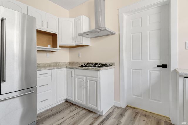 1222 W Franklin Street, Elkhart, IN 46516