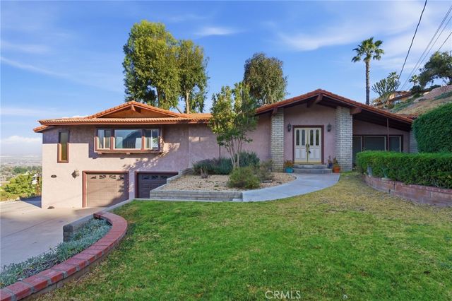 12021 Honey Hill, Grand Terrace, CA 92313