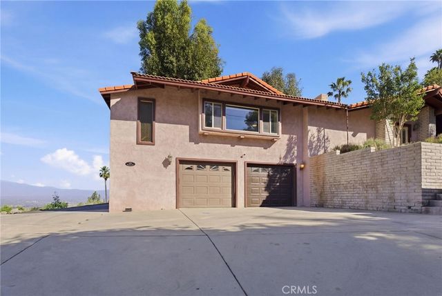 12021 Honey Hill, Grand Terrace, CA 92313