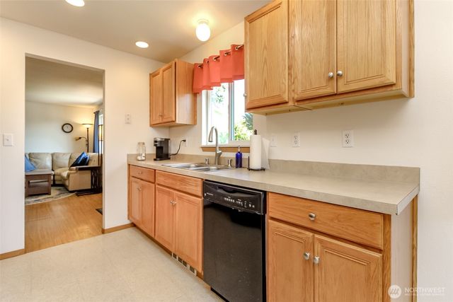 309 S 88th Street, Tacoma, WA 98444