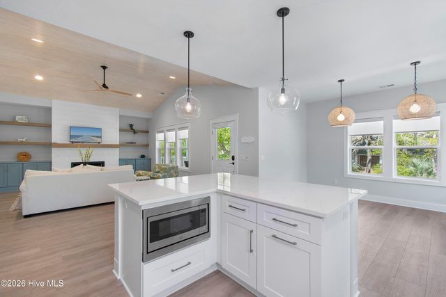 110 SE 14th Street, Oak Island, NC 28465