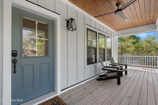 110 SE 14th Street, Oak Island, NC 28465