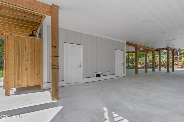 110 SE 14th Street, Oak Island, NC 28465