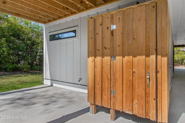 110 SE 14th Street, Oak Island, NC 28465