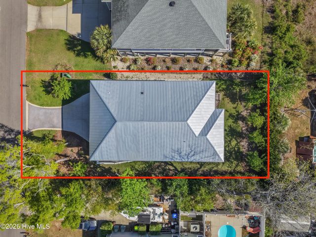 110 SE 14th Street, Oak Island, NC 28465