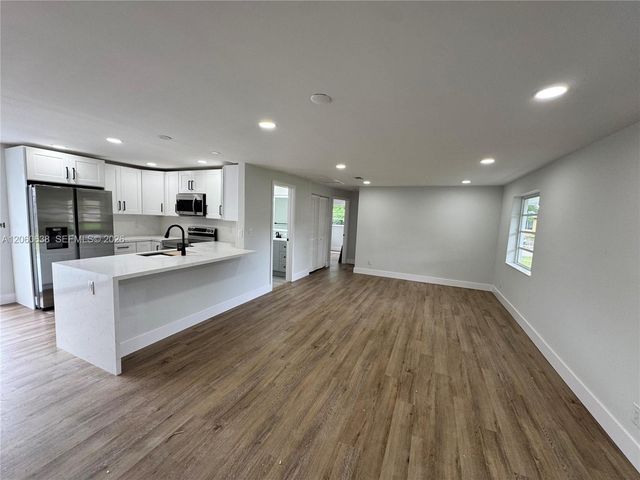 4715 SW 23rd Street, Fort Lauderdale, FL 33317