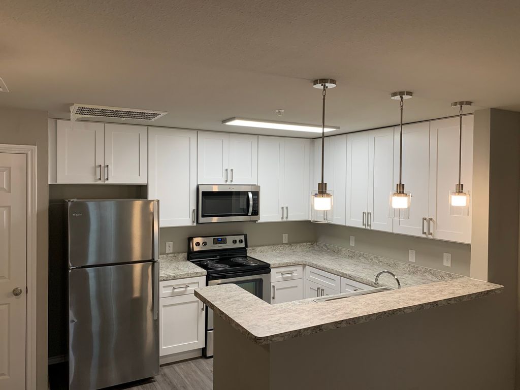 6108 Abrams Road 512, Dallas, TX 75231