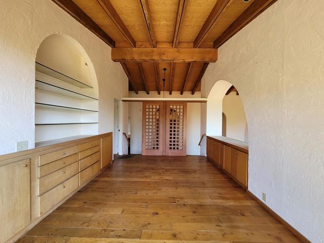 40 Hilldale Ct, Orinda, CA 94563