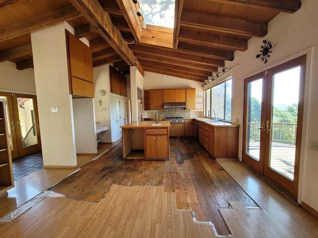 40 Hilldale Ct, Orinda, CA 94563