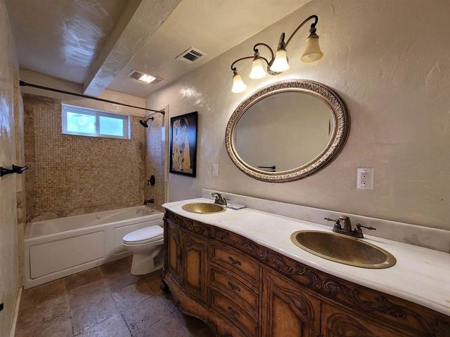 40 Hilldale Ct, Orinda, CA 94563