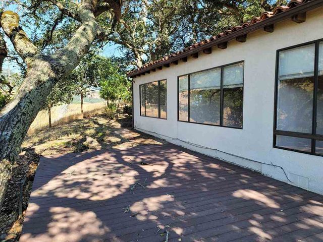 40 Hilldale Ct, Orinda, CA 94563