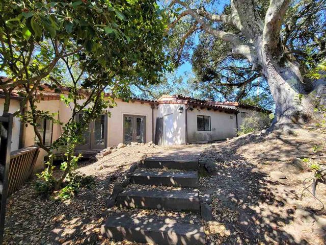 40 Hilldale Ct, Orinda, CA 94563