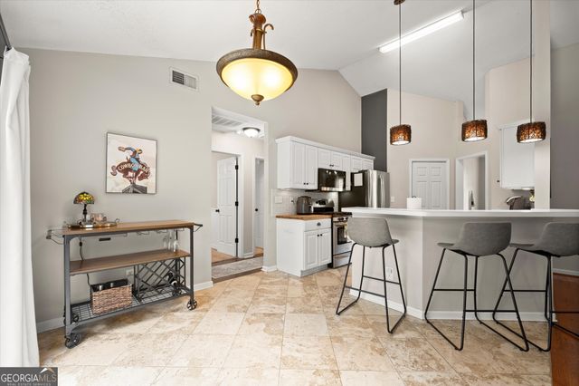 5622 Riverside Walk Drive, Sugar Hill, GA 30518