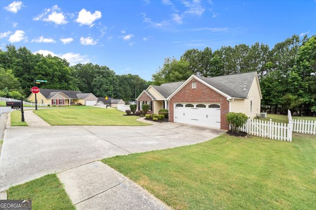 5622 Riverside Walk Drive, Sugar Hill, GA 30518