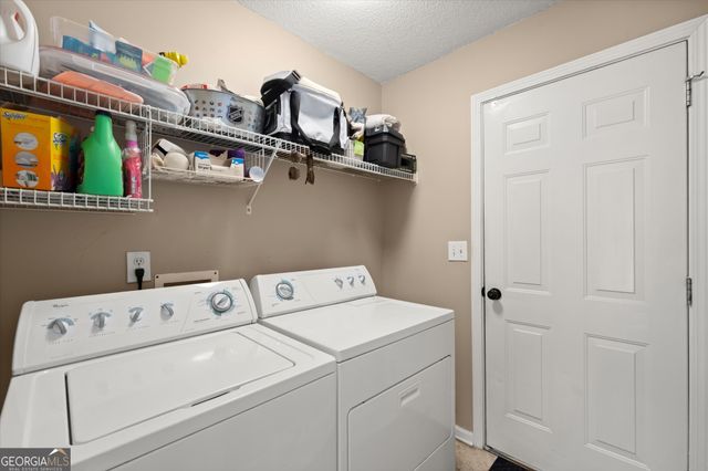 5622 Riverside Walk Drive, Sugar Hill, GA 30518