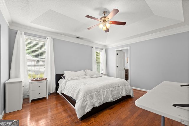 5622 Riverside Walk Drive, Sugar Hill, GA 30518