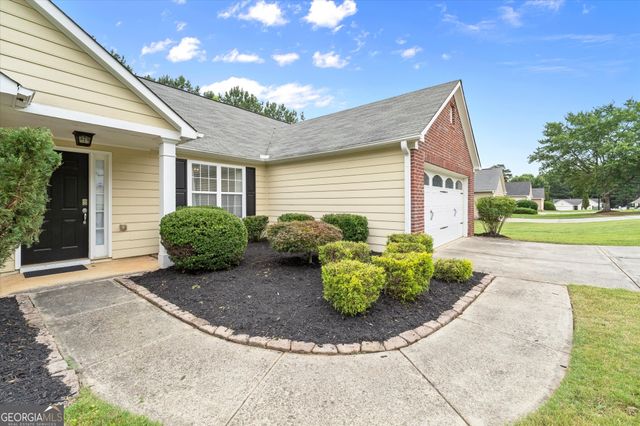 5622 Riverside Walk Drive, Sugar Hill, GA 30518