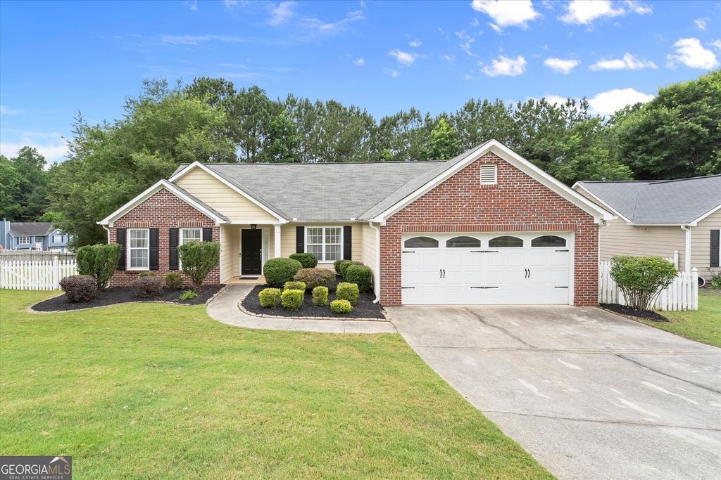 5622 Riverside Walk Drive, Sugar Hill, GA 30518