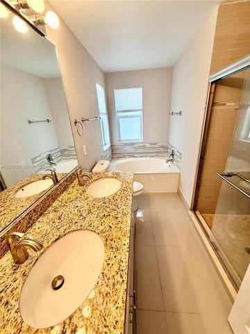 1140 Oysterwood Street, Hollywood, FL 33019