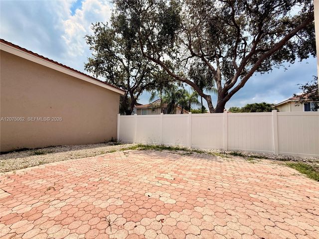1140 Oysterwood Street, Hollywood, FL 33019