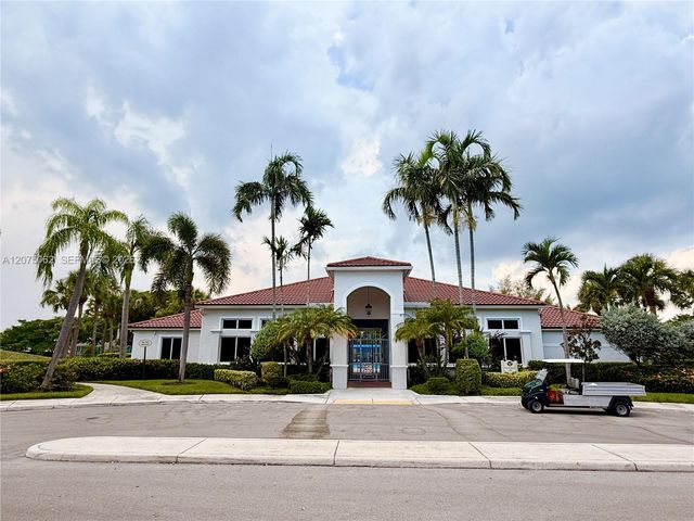 1140 Oysterwood Street, Hollywood, FL 33019
