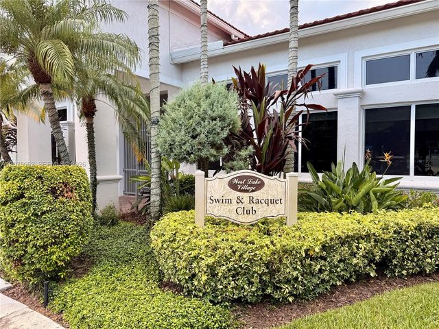 1140 Oysterwood Street, Hollywood, FL 33019