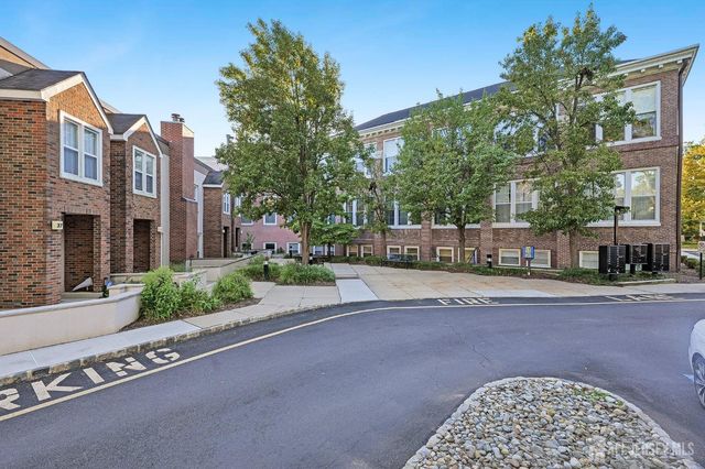 201 S 2nd Avenue 26, Highland Park, NJ 08904