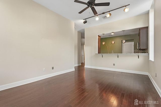201 S 2nd Avenue 26, Highland Park, NJ 08904