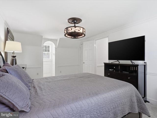 14330 LINDENDALE RD, Woodbridge, VA 22193