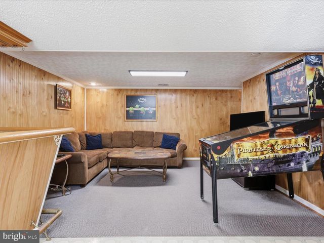 14330 LINDENDALE RD, Woodbridge, VA 22193