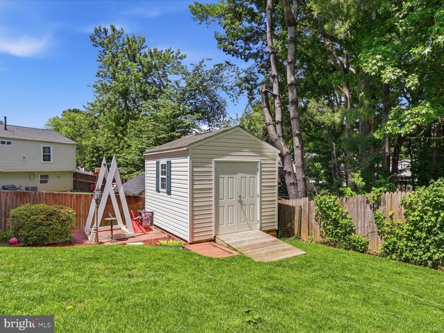 14330 LINDENDALE RD, Woodbridge, VA 22193