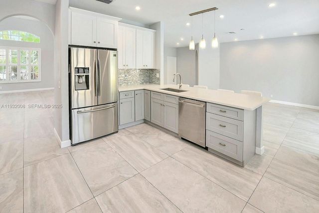 4308 Diamond Ter ., Weston, FL 33331