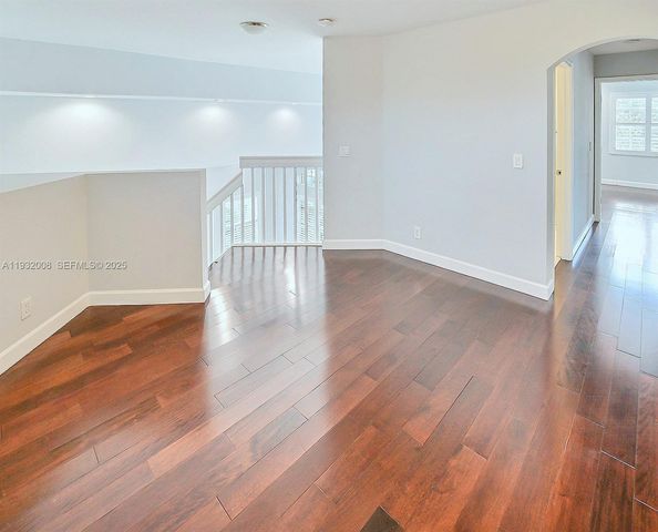 4308 Diamond Ter ., Weston, FL 33331