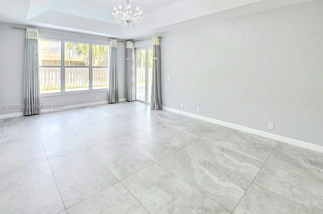 4308 Diamond Ter ., Weston, FL 33331