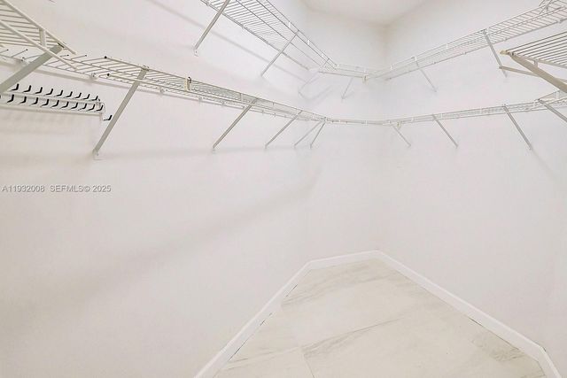 4308 Diamond Ter ., Weston, FL 33331