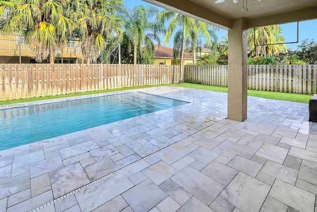 4308 Diamond Ter ., Weston, FL 33331