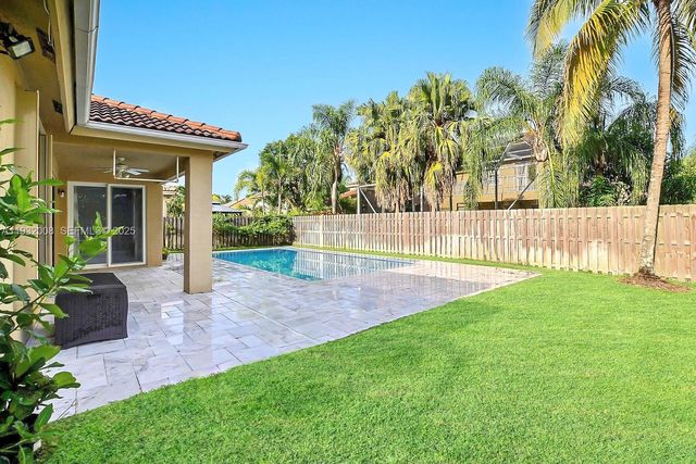 4308 Diamond Ter ., Weston, FL 33331