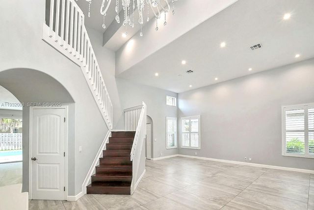 4308 Diamond Ter ., Weston, FL 33331