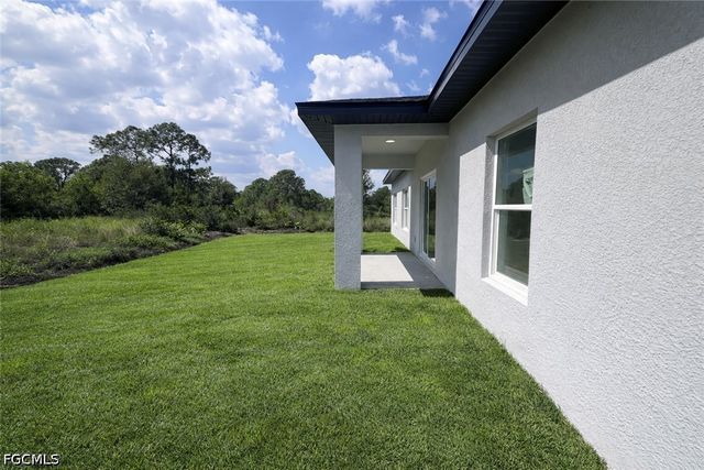 4001 22nd ST SW, Lehigh Acres, FL 33976