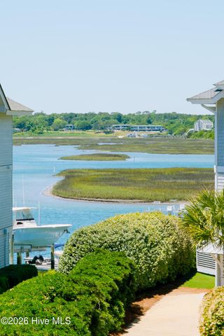 8 Beach Road S, Wilmington, NC 28411