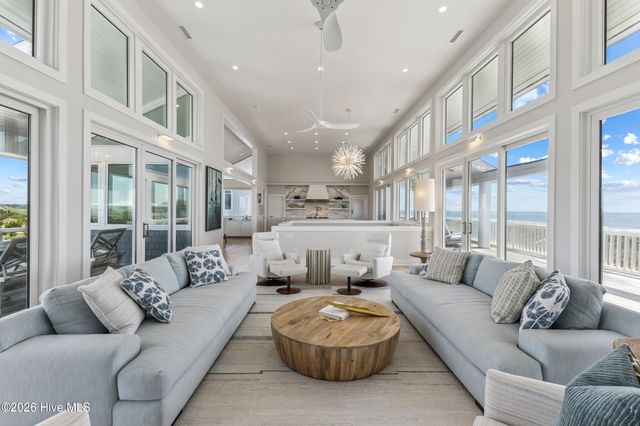 8 Beach Road S, Wilmington, NC 28411