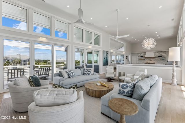 8 Beach Road S, Wilmington, NC 28411