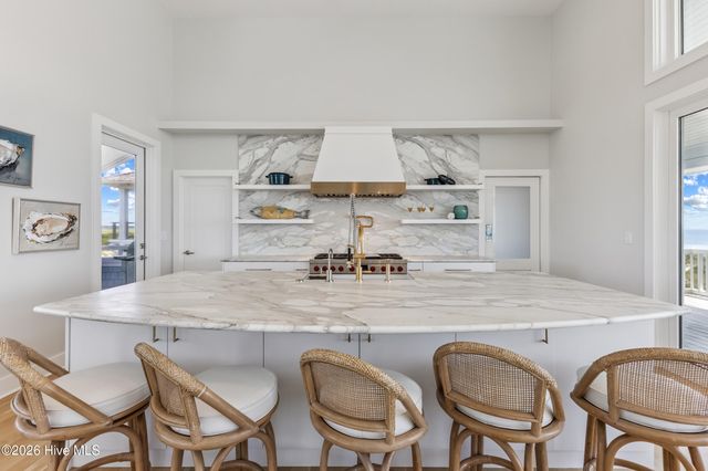 8 Beach Road S, Wilmington, NC 28411